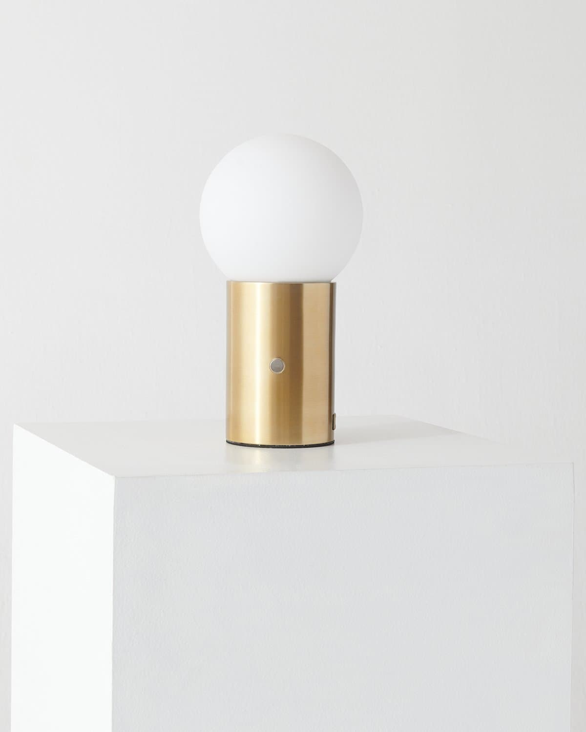 Kairo Table Lamp | Brass Base, Frosted Glass Globe