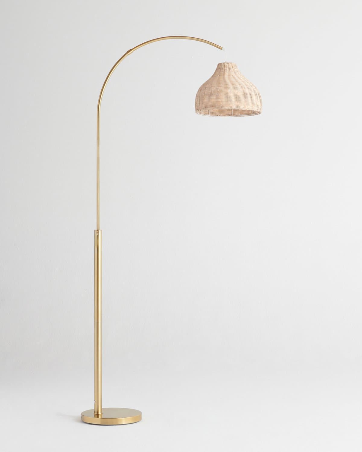Luxe Arc Floor Lamp | Brass Finish, Wicker Shade