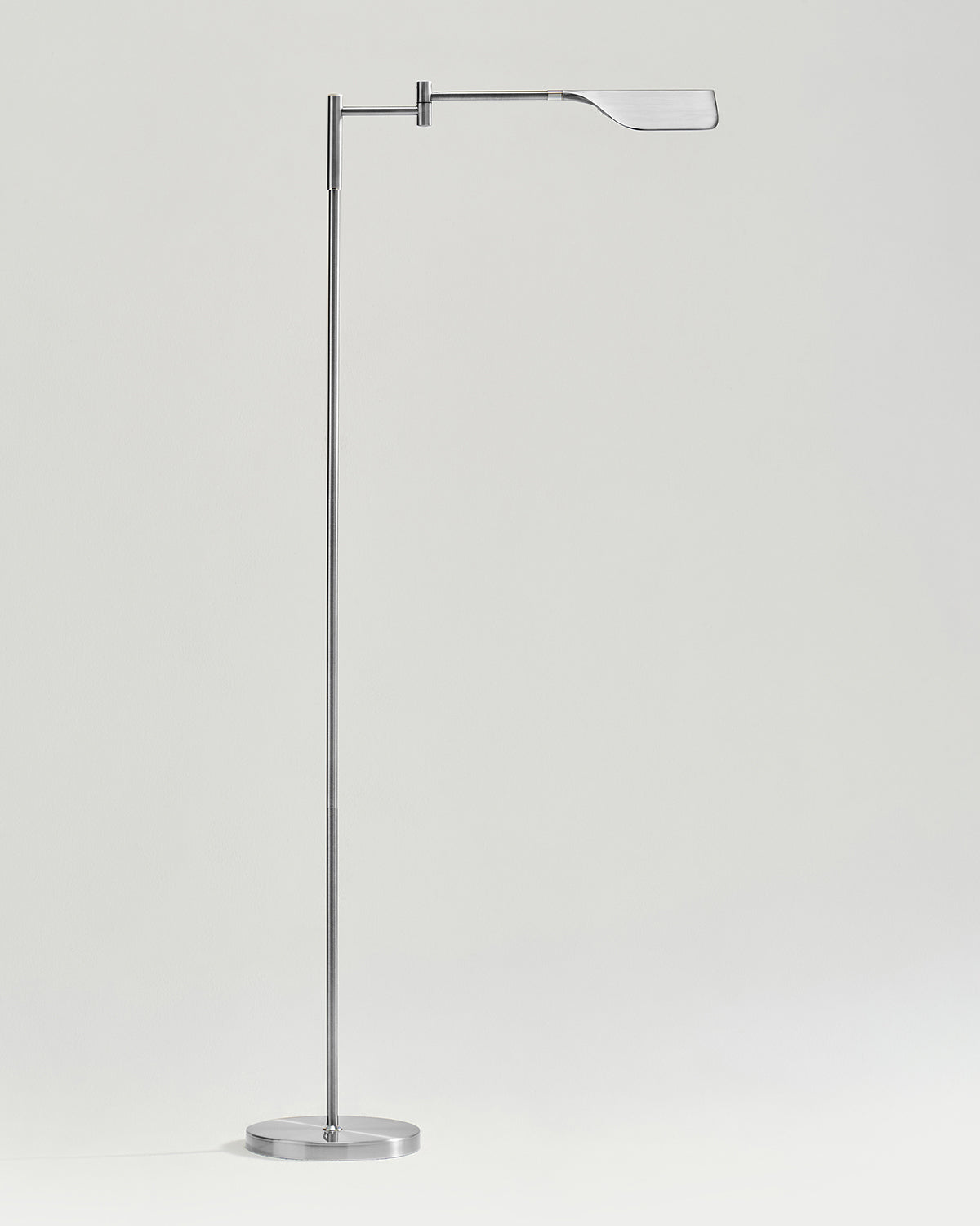 Luma Leaf Floor Lamp | LED, Three-Touch Dimmer