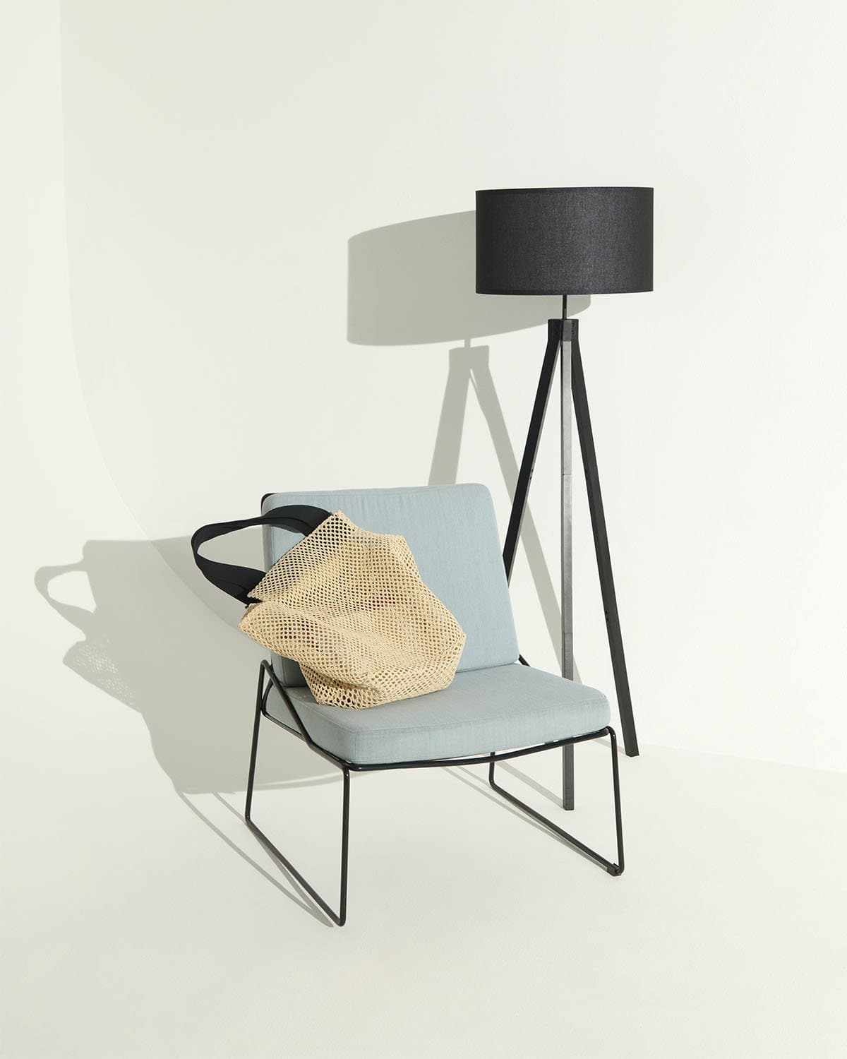 Elysian Floor Lamp | LED Tripod Design, Wooden Legs