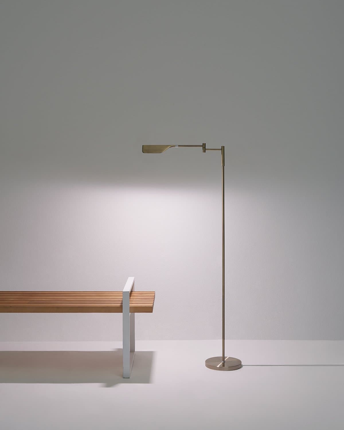 Luma Leaf Floor Lamp | LED, Three-Touch Dimmer