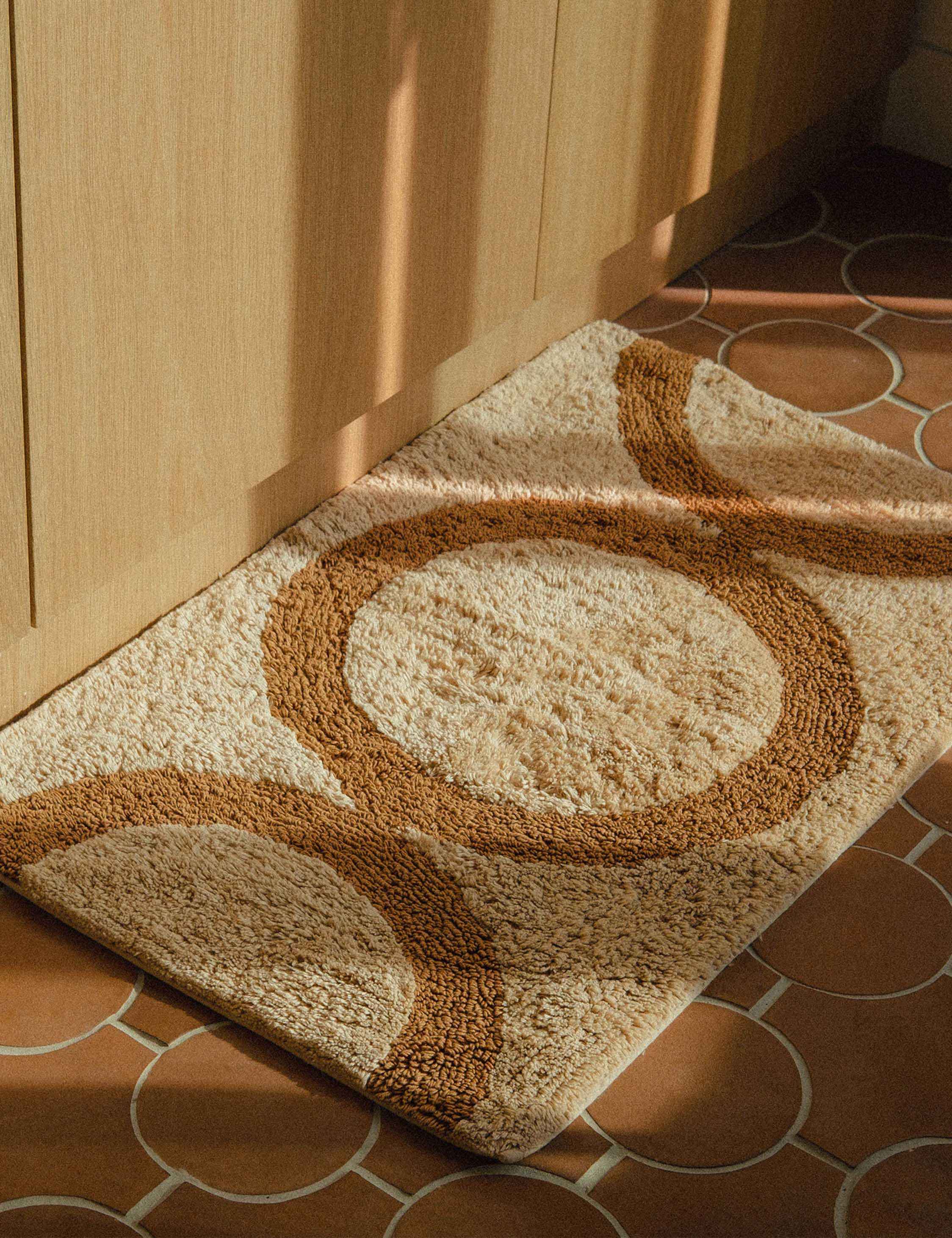 Bela Bath Mat | Plush Tufted Cotton, Fast-Drying