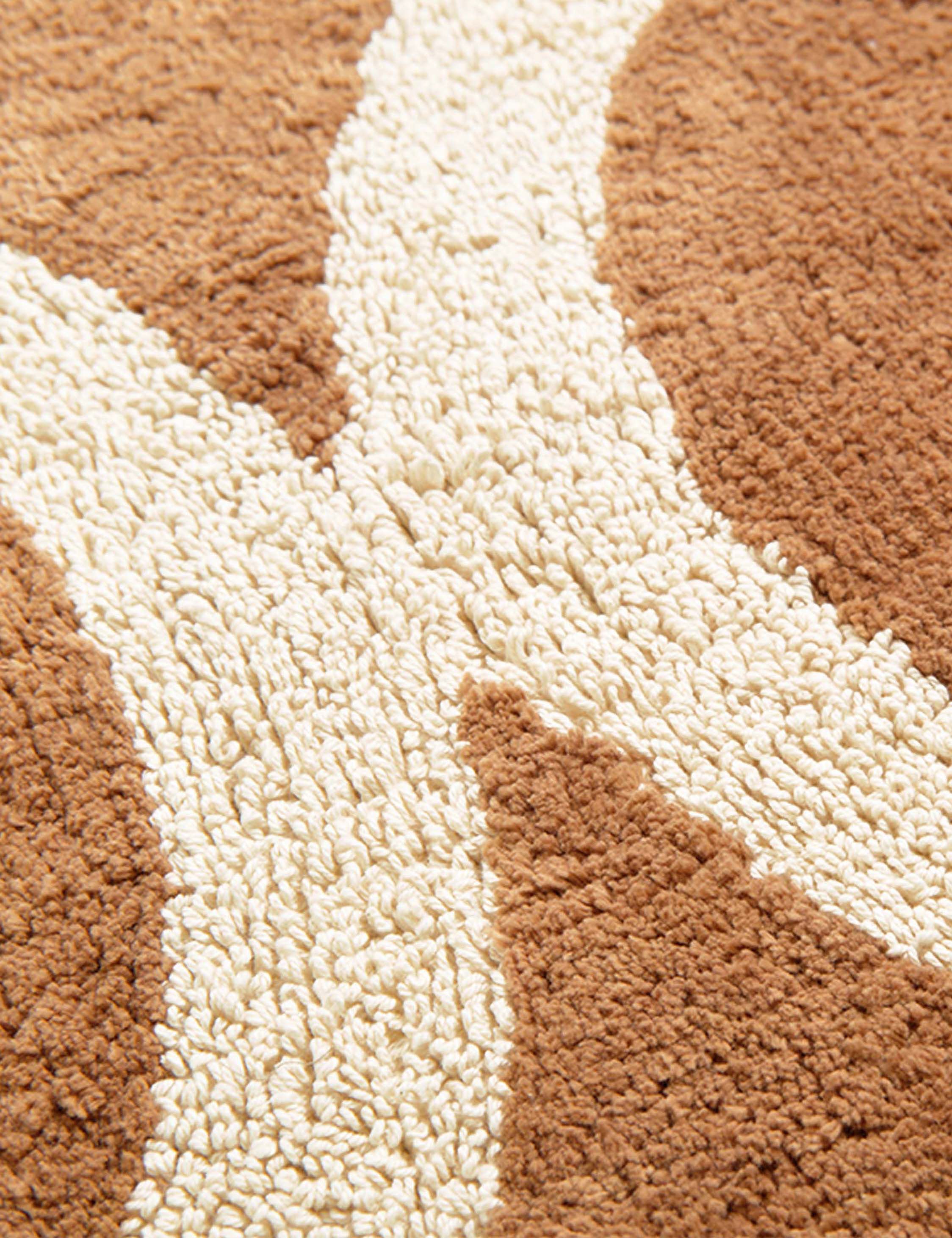 Bela Bath Mat | Plush Tufted Cotton, Fast-Drying