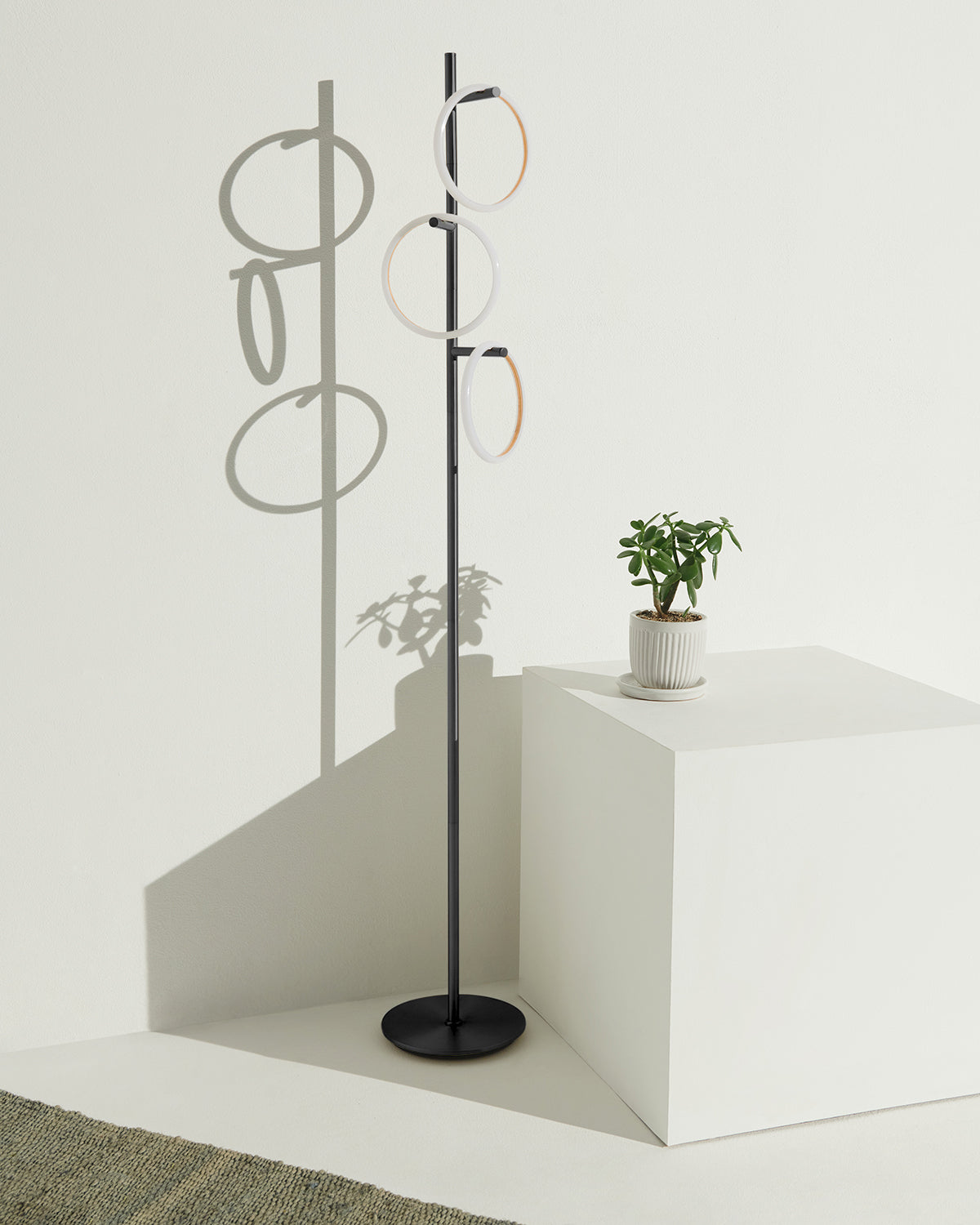 Bela Floor Lamp | Brass Finish, 3 Dimming Settings