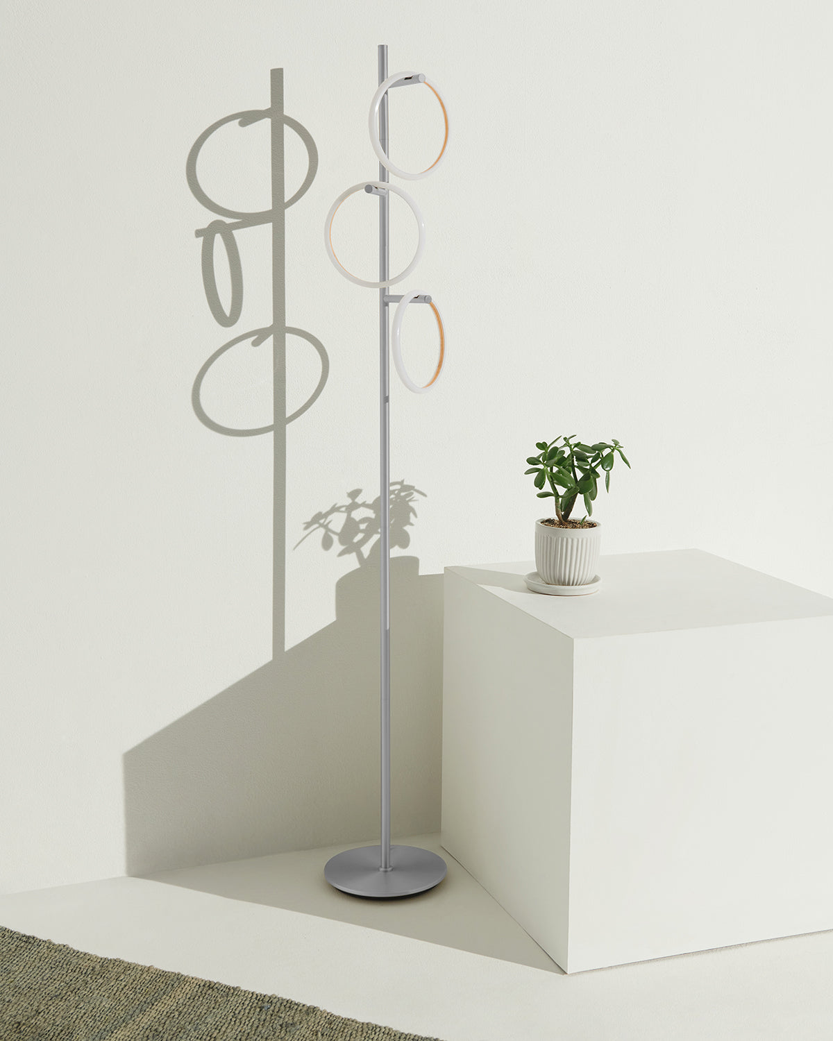 Bela Floor Lamp | Brass Finish, 3 Dimming Settings