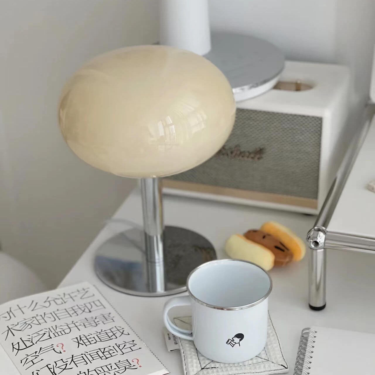 Vintage Nordic Cream Round Glass Table Lamp with Single Light