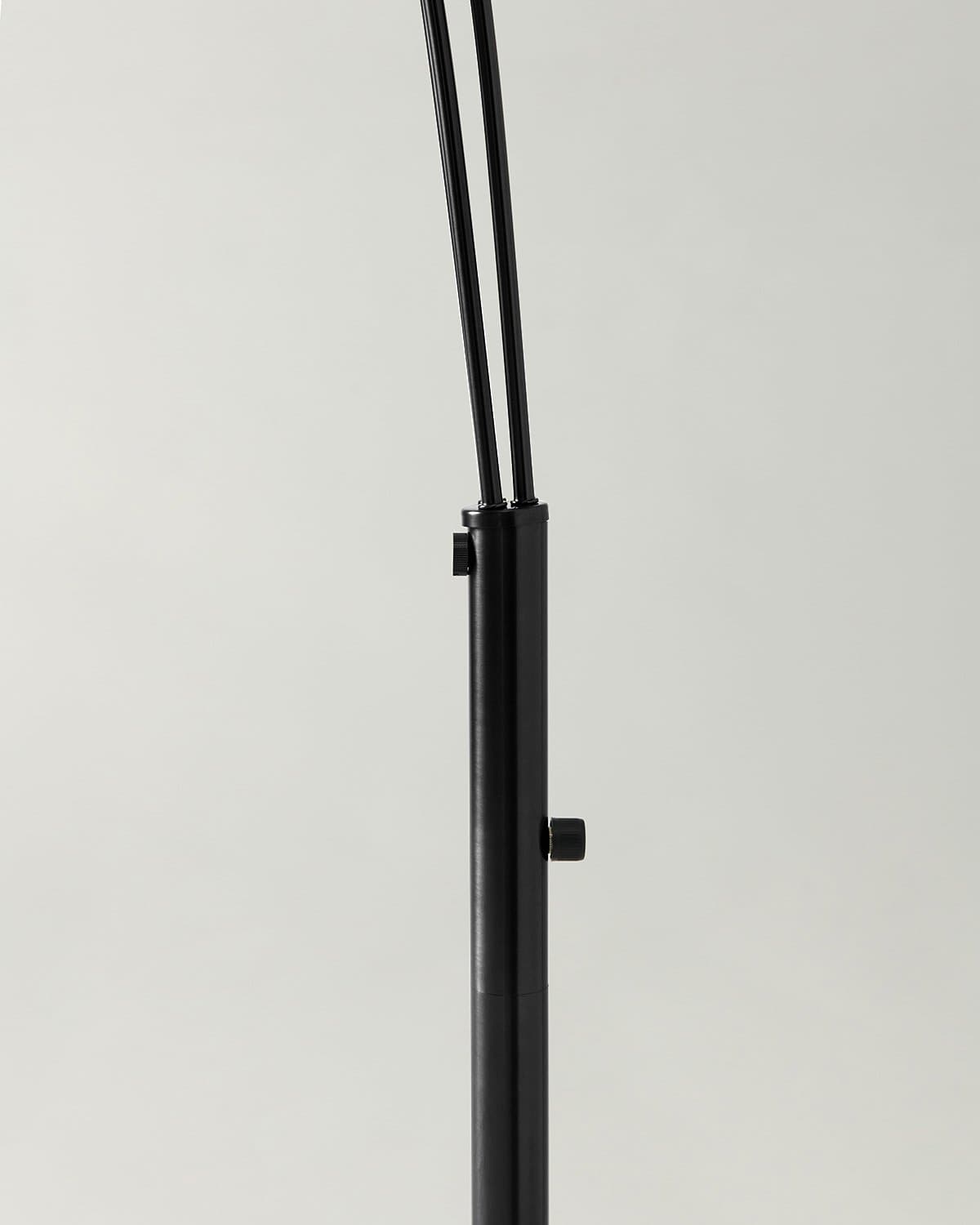 Trellis Floor Lamp | Adjustable Arms, Four-Setting Switch