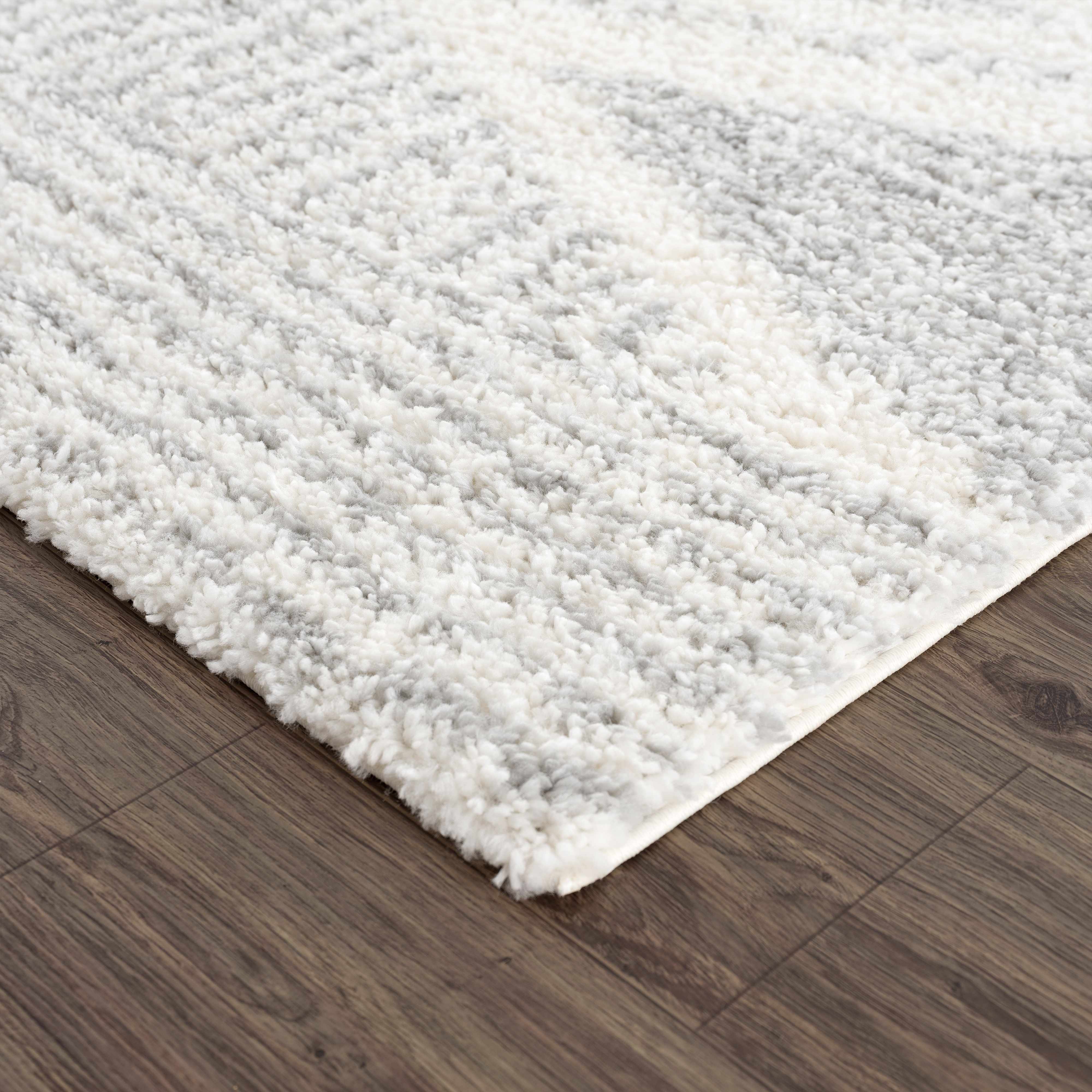 Gala Plush Area Rug  Machine Woven, 100% Polypropylene, Gray