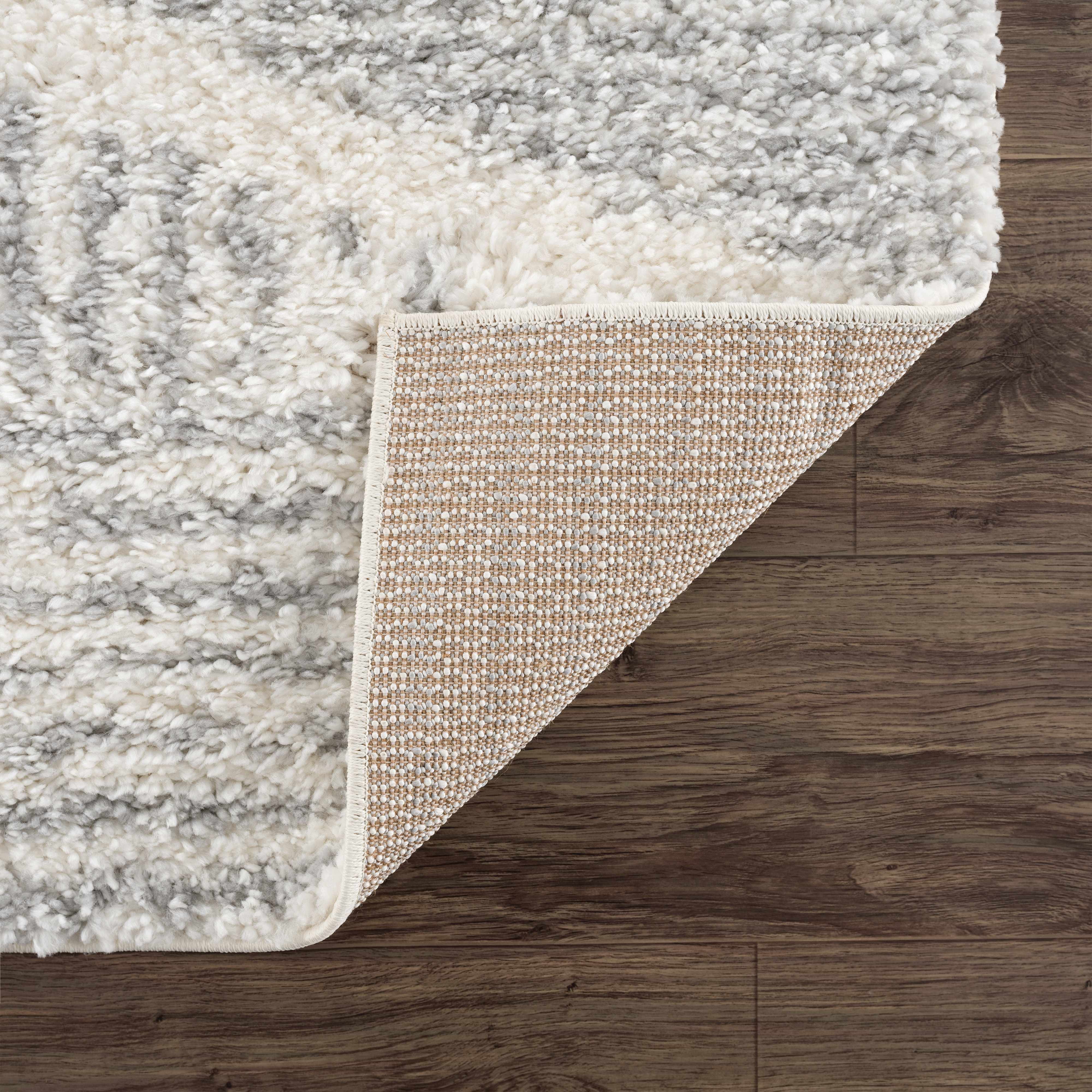 Gala Plush Area Rug  Machine Woven, 100% Polypropylene, Gray