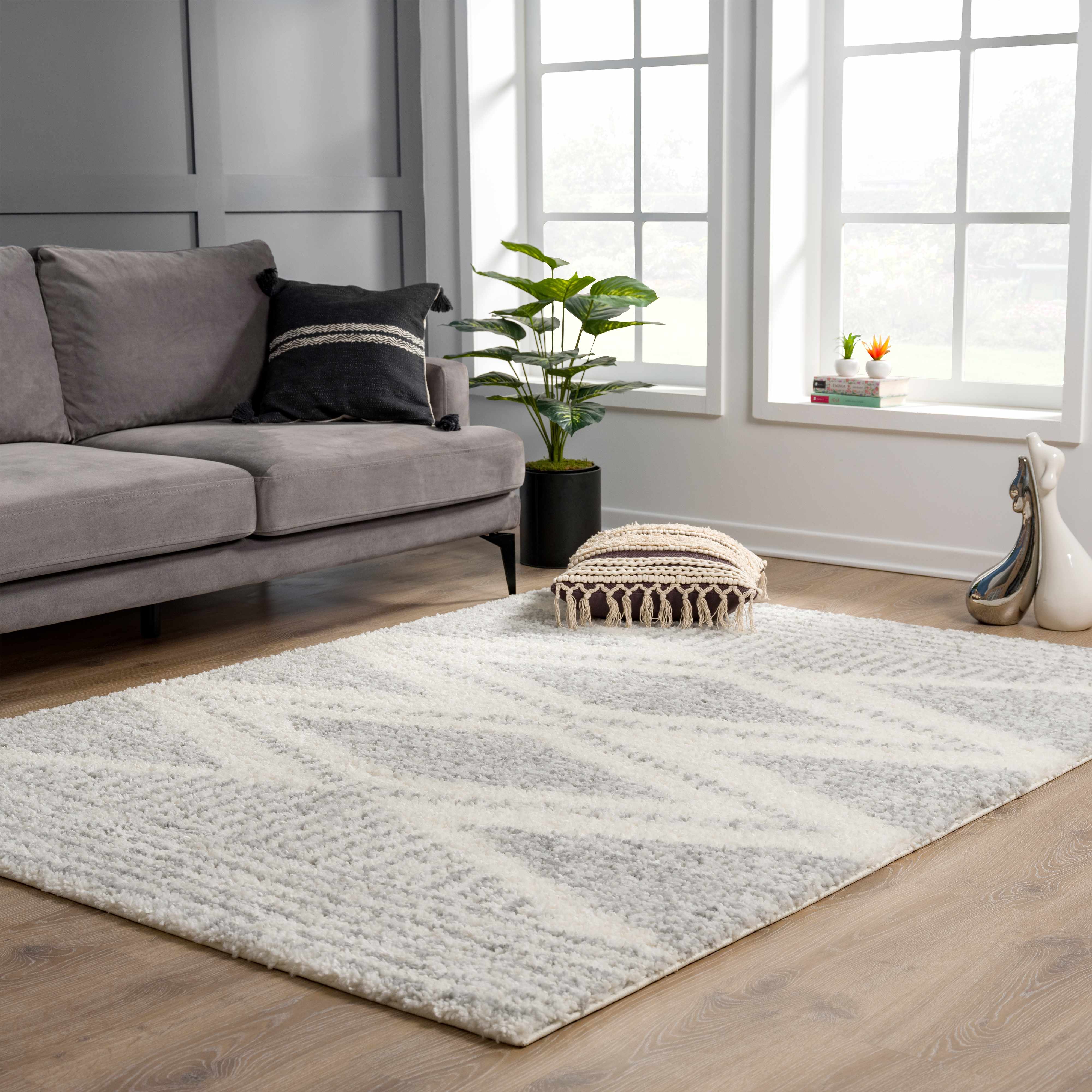 Gala Plush Area Rug  Machine Woven, 100% Polypropylene, Gray