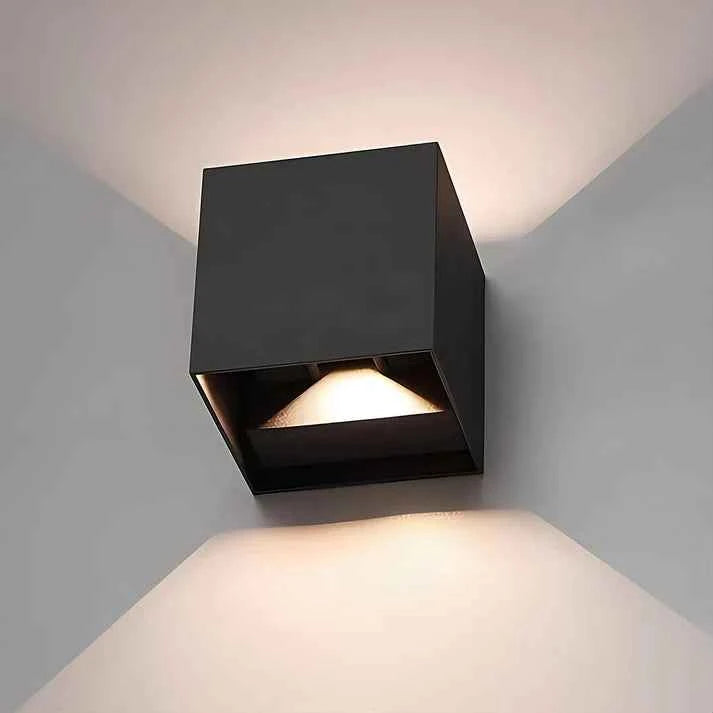 Bello Wall Lamp | Motion Sensor, Adjustable Beam Angle