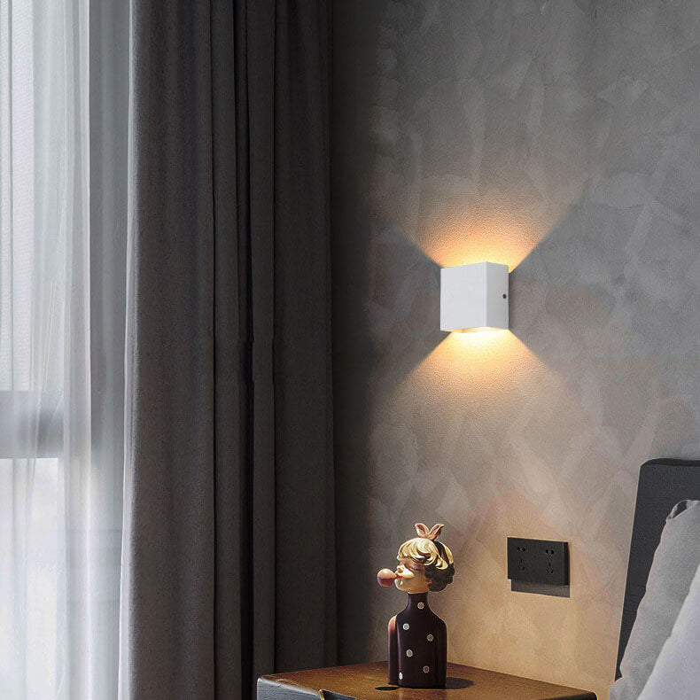 Sleek Minimalist Square Aluminum LED Wall Light