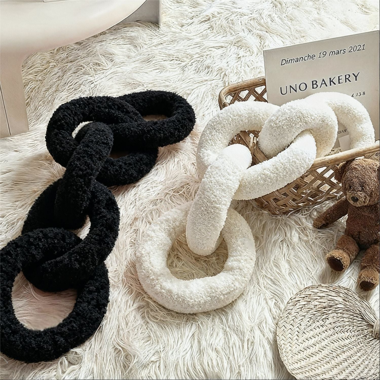 Nora Chain Cushion | Soft Nordic Design, Elegant Texture