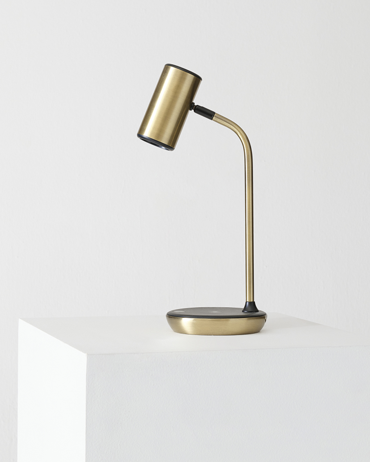 Ezra Desk Lamp | LED Light, Wireless Charging