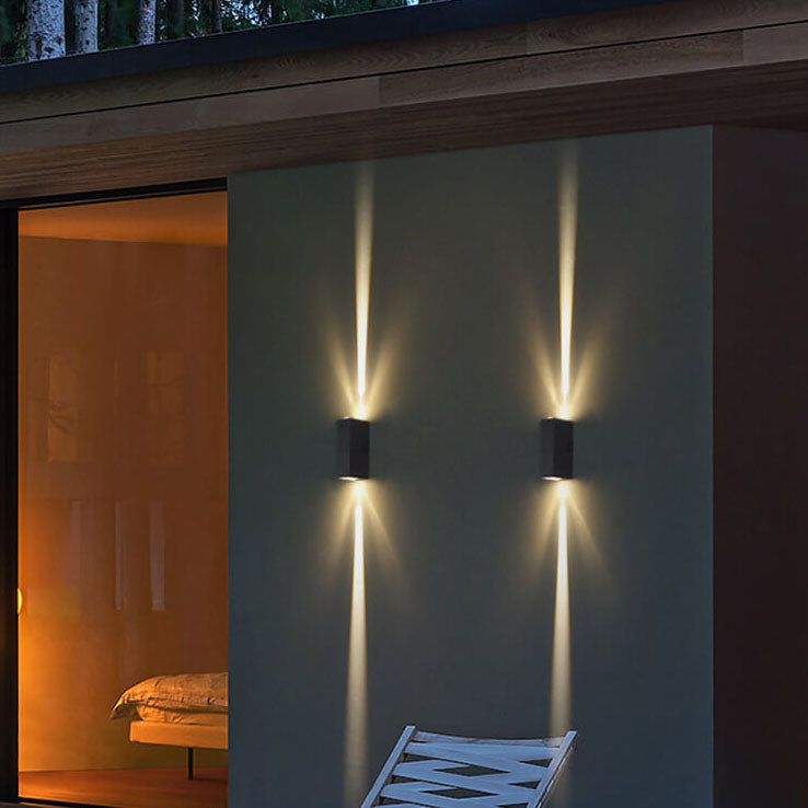 Belo Waterproof LED Outdoor Wall Lamp | Modern Aluminium Sconce