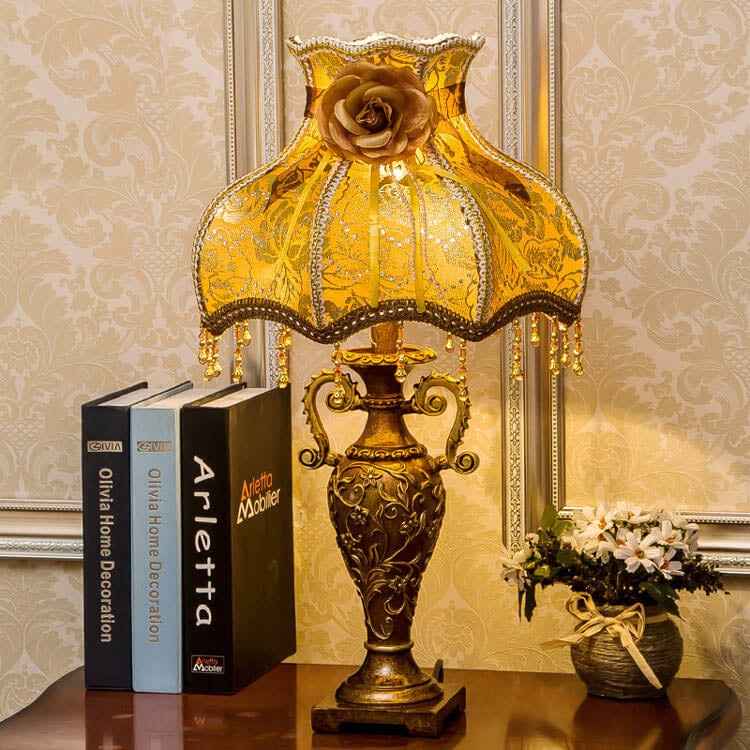 Antique European Vintage Fabric Table Lamp with Single Light