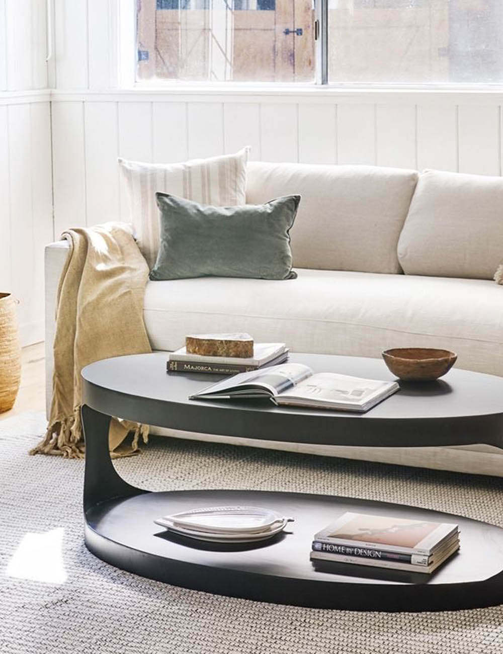 Bela Velvet Pillow | Luxurious Texture, Elegant Finish