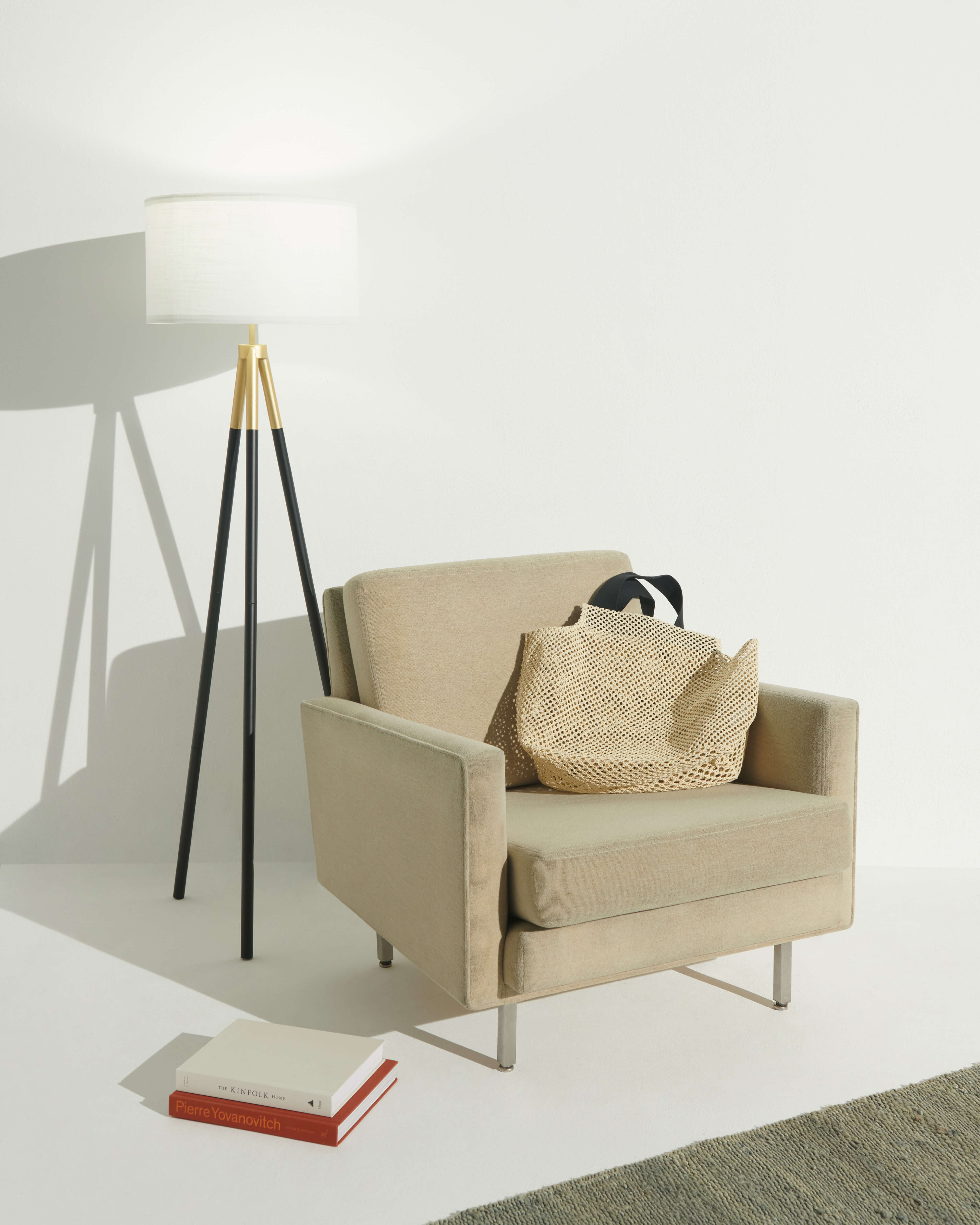 Luxe Floor Lamp | Black & Gold, Smart Home-Compatible