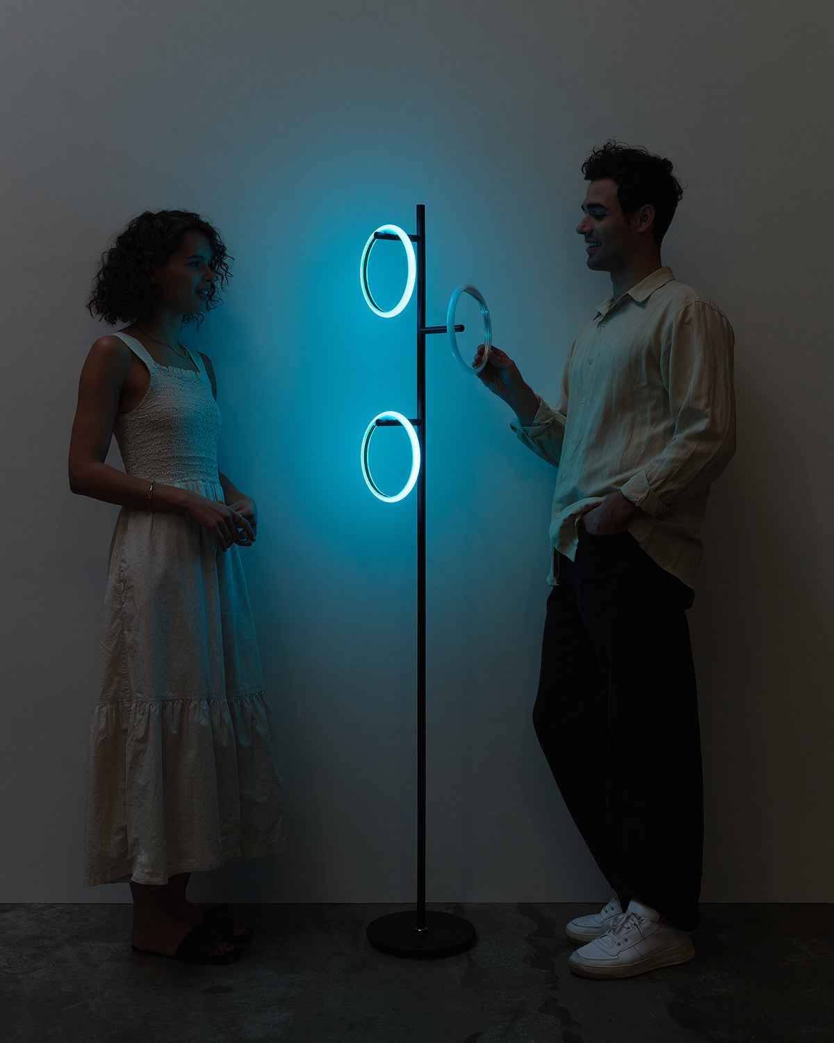 Breeze RGB Floor Lamp | Color-Changing, Matte Black Finish
