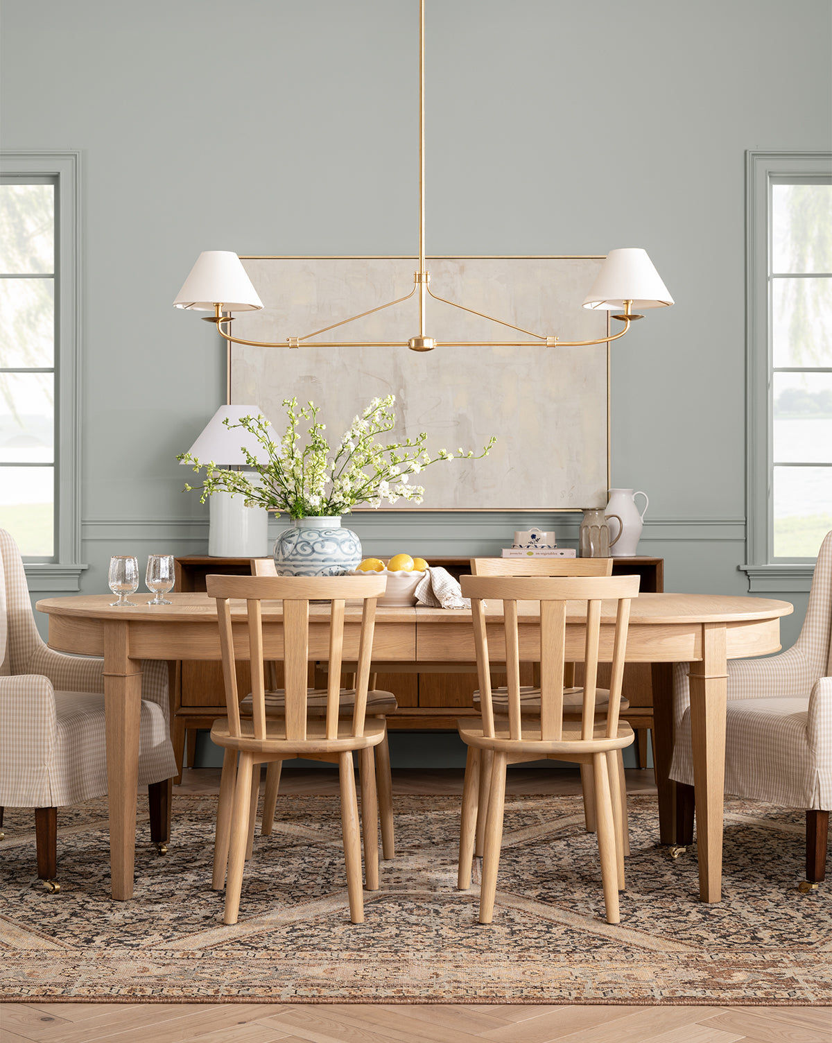 Belo Oak Extension Dining Table  Tapered Legs, Timeless Charm