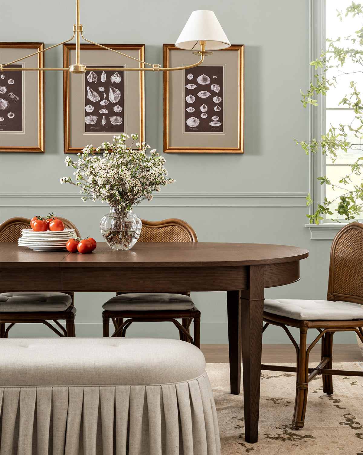 Belo Oak Extension Dining Table  Tapered Legs, Timeless Charm