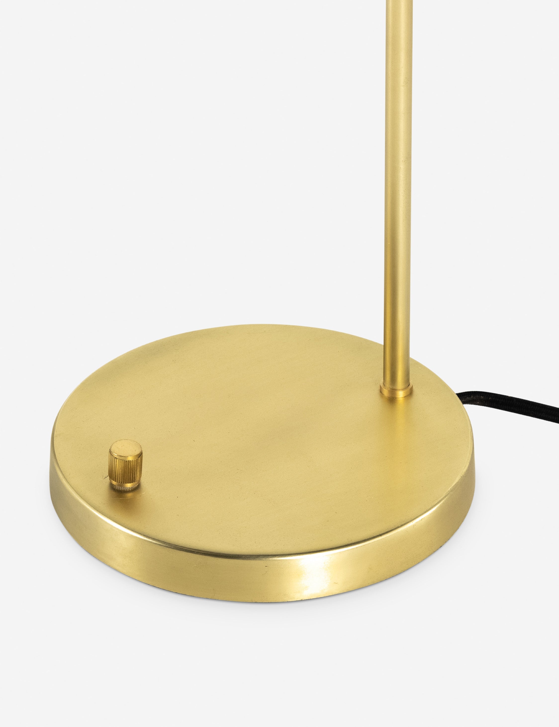 Dara Desk Lamp | Top-Grain Leather, Solid Walnut