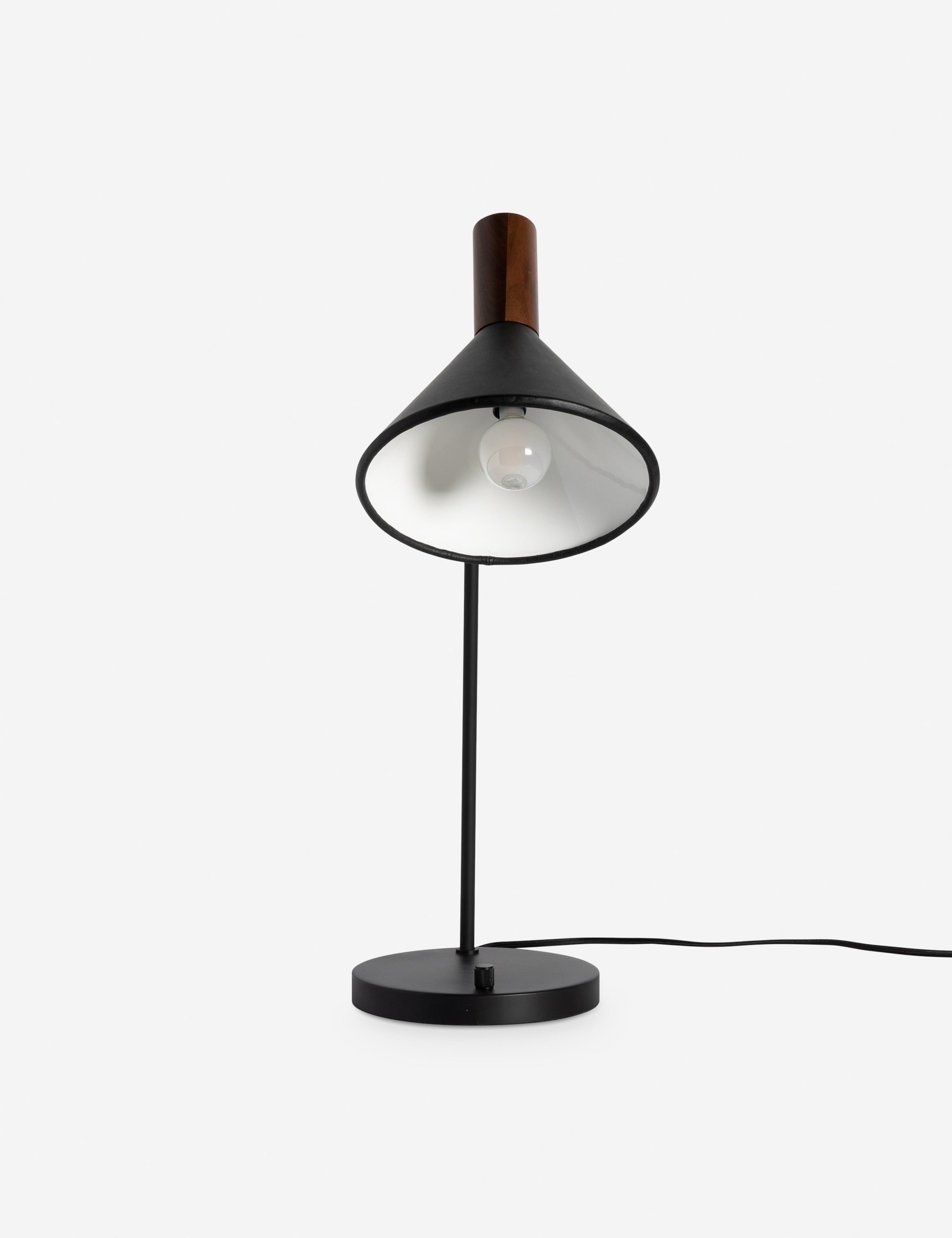 Dara Desk Lamp | Top-Grain Leather, Solid Walnut