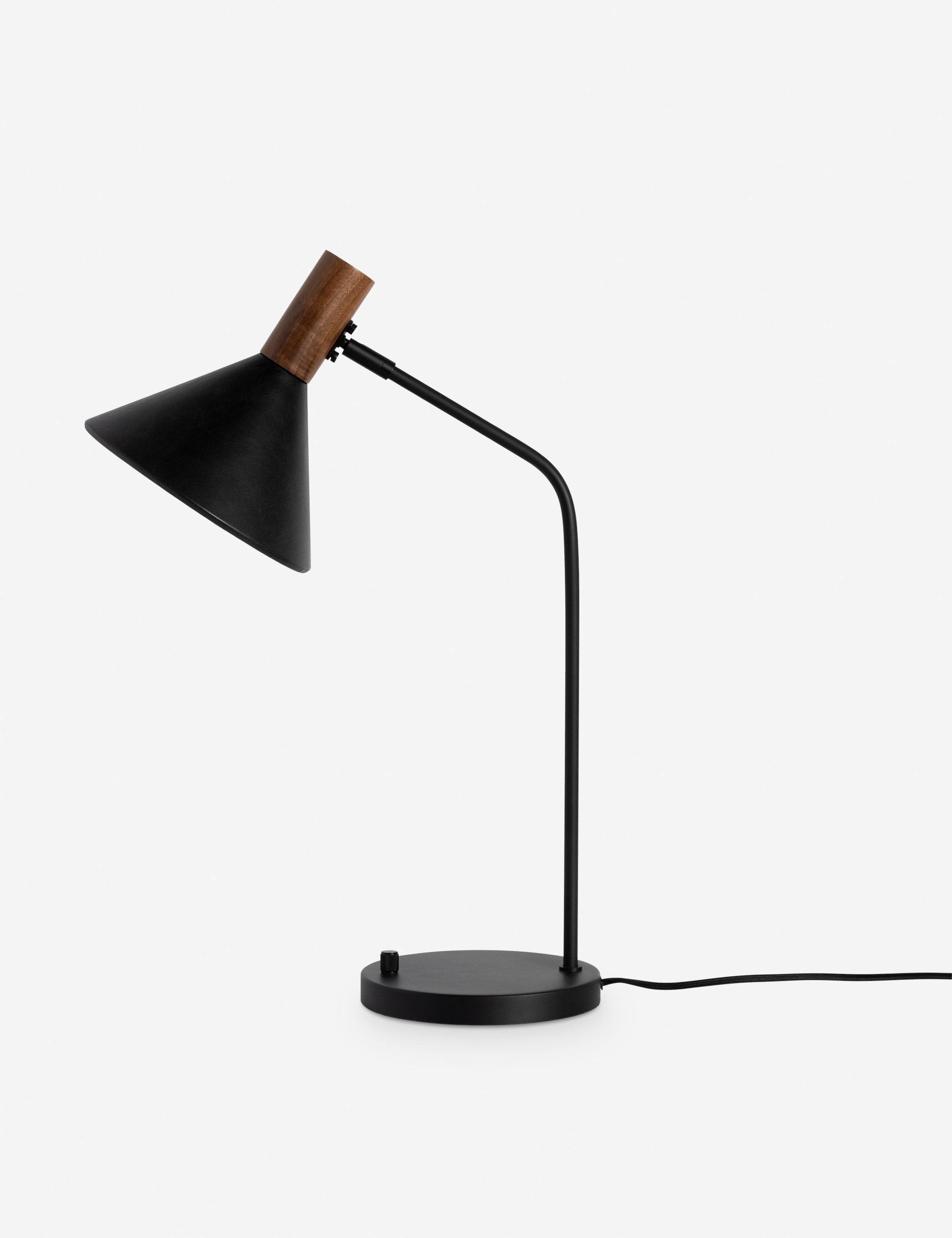 Dara Desk Lamp | Top-Grain Leather, Solid Walnut