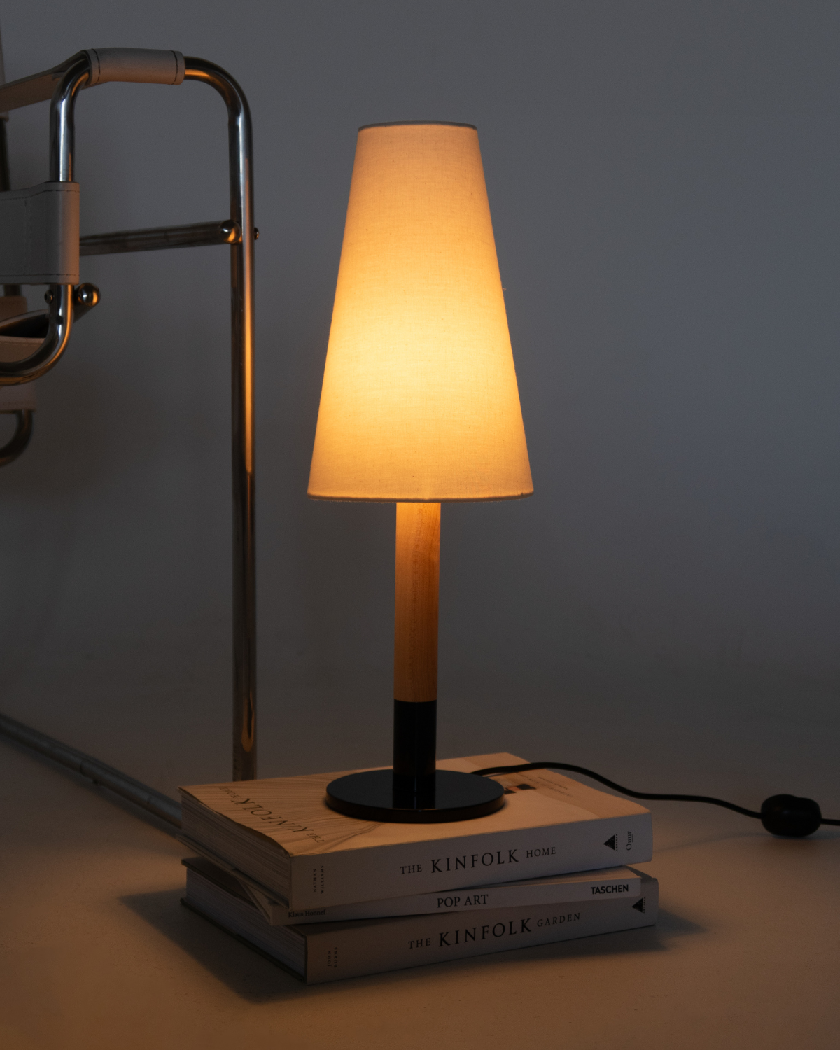 Aero Table Lamp | Oak Stem, Linen Shade