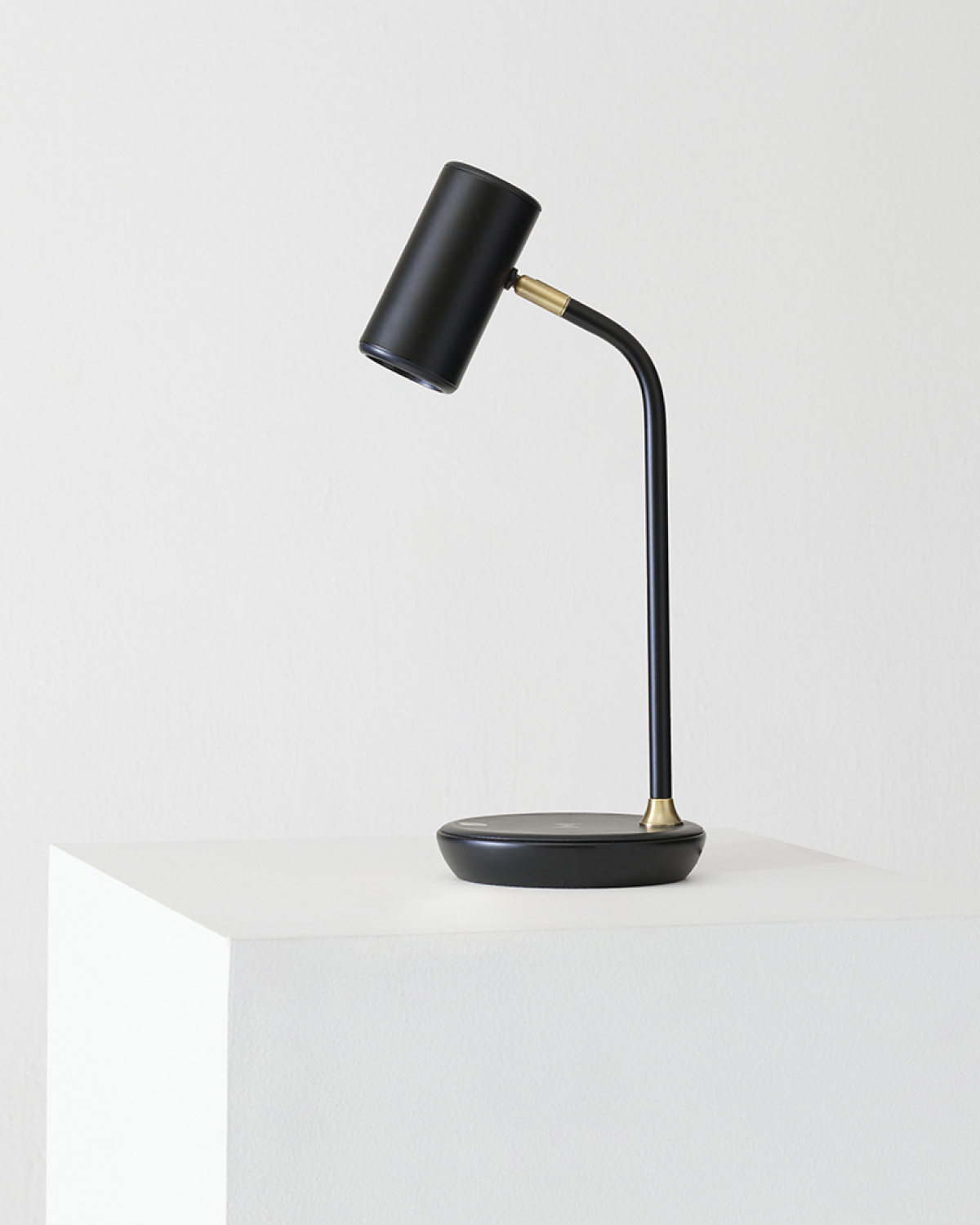 Ezra Desk Lamp | LED Light, Wireless Charging