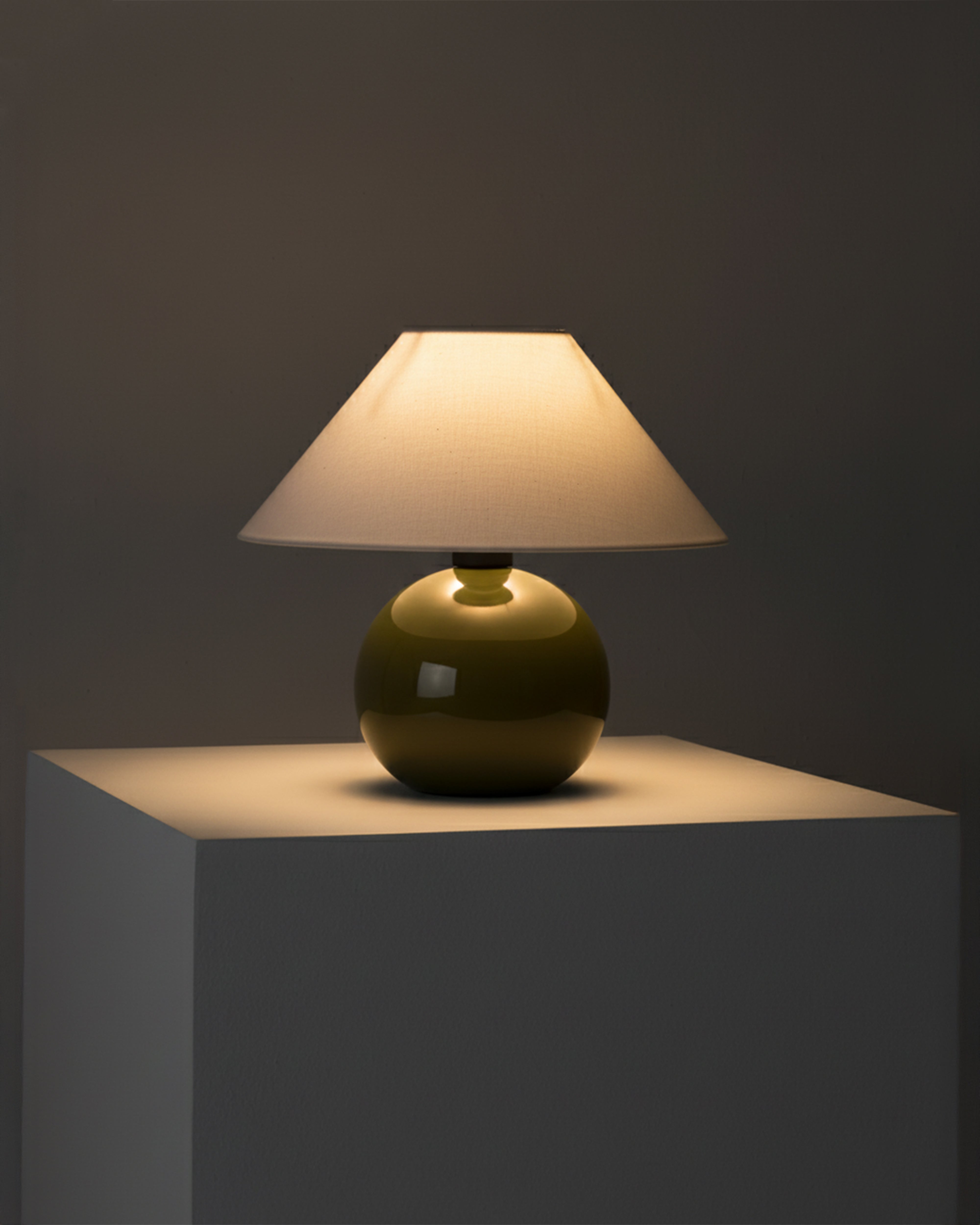 Fiora Table Lamp | Glossy Ceramic Base, Cotton Shade