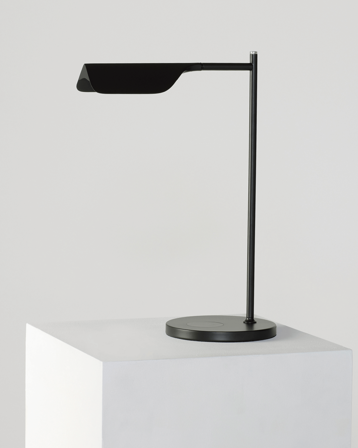 Luna Leaf Table Lamp | Adjustable Head, Touch Dimming