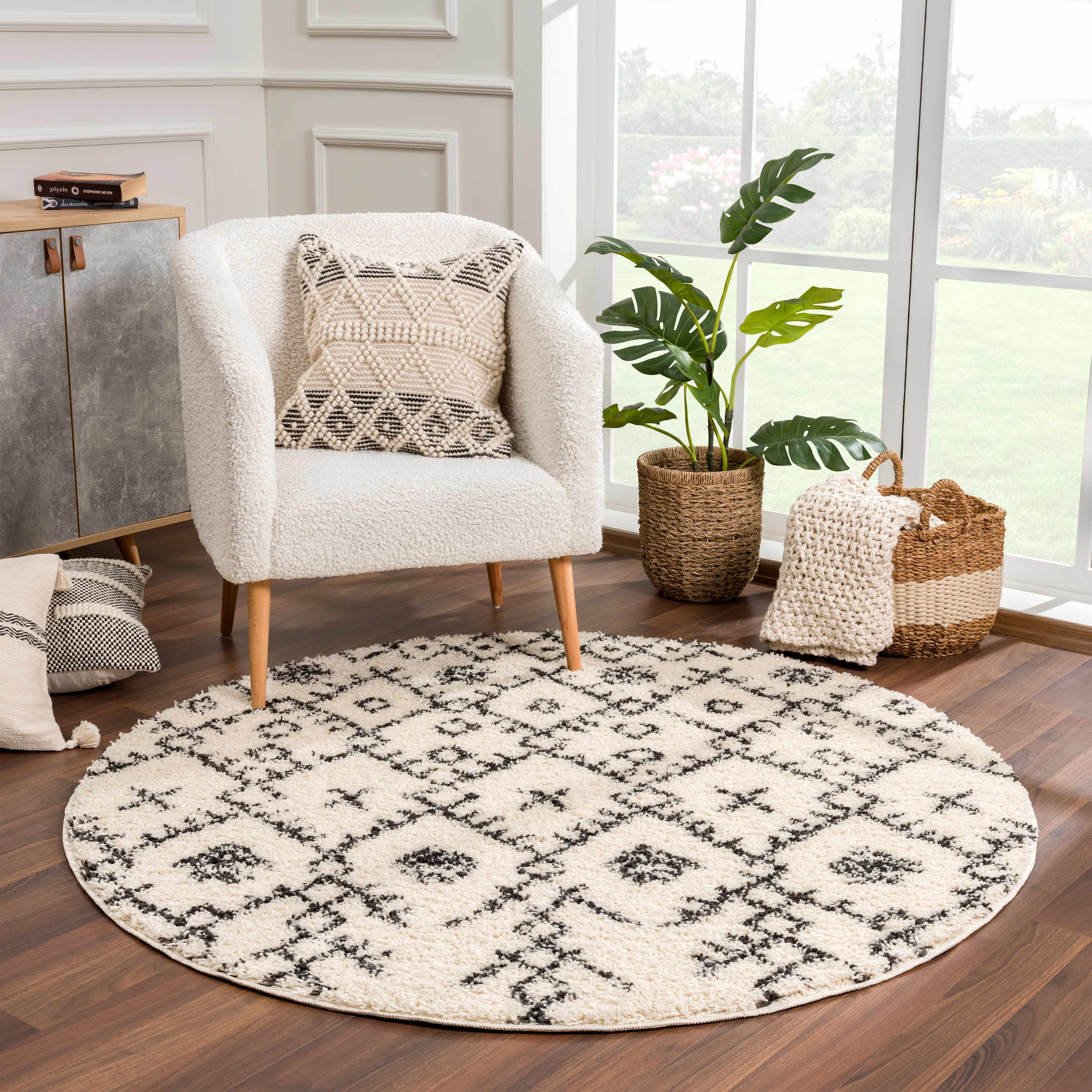 Bello Plush Area Rug  Machine Woven  Charcoal/Beige