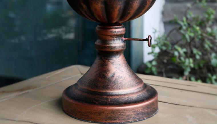 Classic Antique Kerosene Oil Table Lamp - 1-Light Design