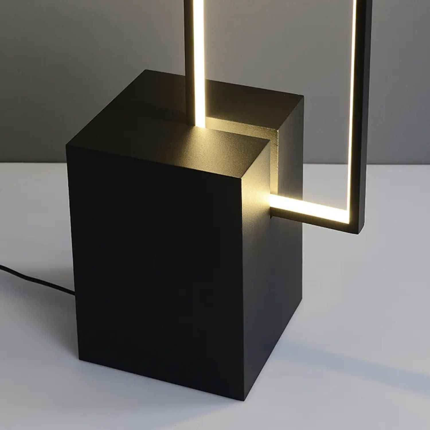 Astra – Black Modern Industrial LED Floor Lamp - Cendre Home