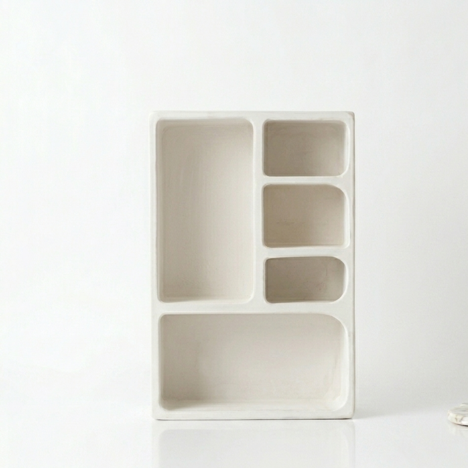 Bela Geometric Organiser Shelf | Versatile Ivory Design