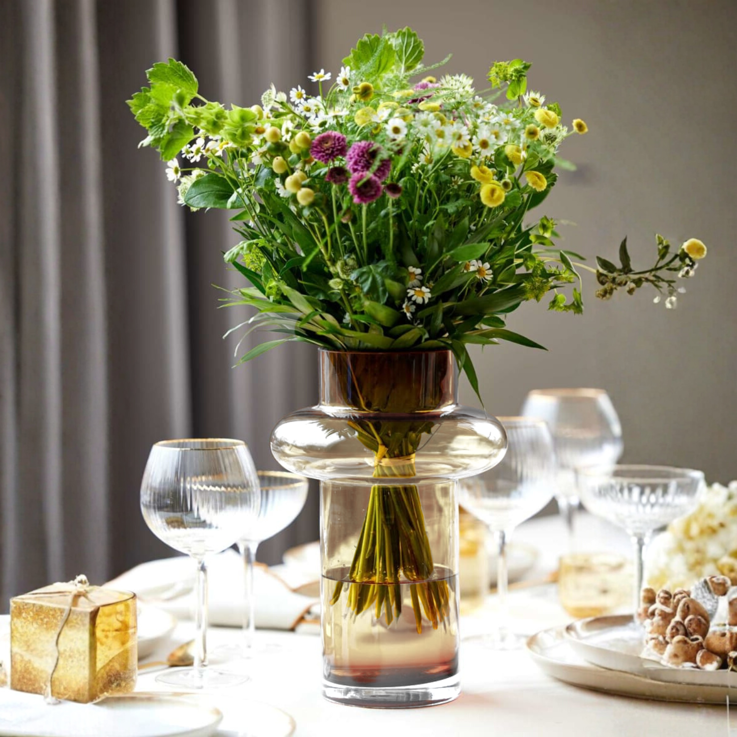 Bela Amber Ring Vase | High-Strength Glass, Ombre Design