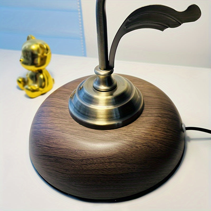 Bela Vintage Table Lamp | Antique Brass, USB Powered Floral Shade