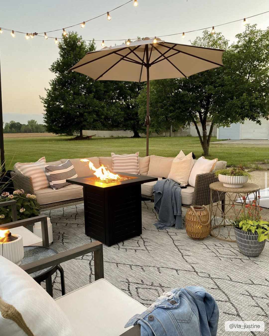 Bristol Outdoor Rug  Machine Woven  100% Polypropylene