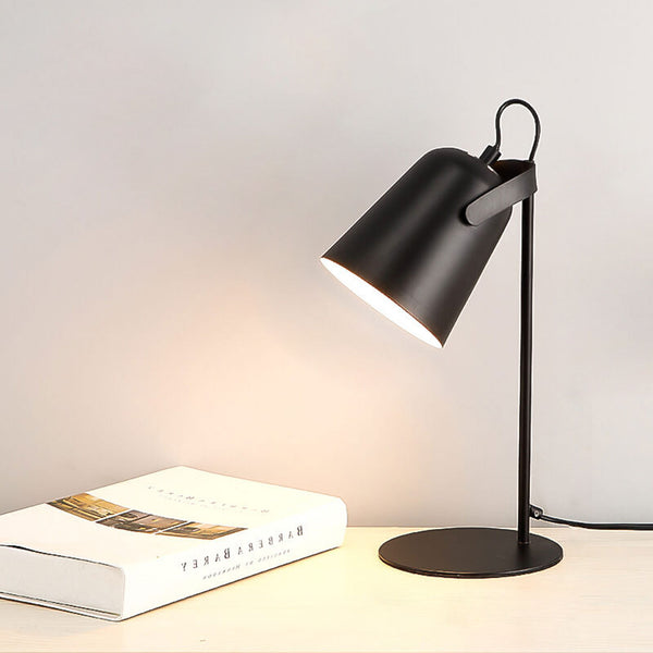 Nordic Macaron-Inspired Creative Iron Bucket 1-Light Table Lamp
