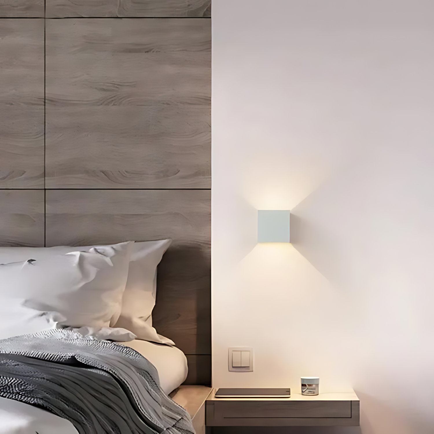 Bello Wall Lamp | Motion Sensor, Adjustable Beam Angle