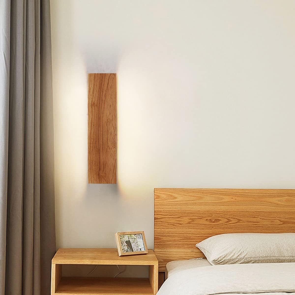 Luma LED Wandlamp | Draaibaar Houten Ontwerp, Warm Licht