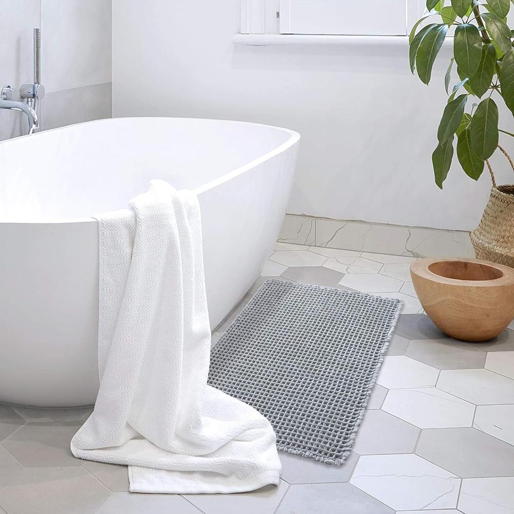 AquaLux Bath Mat | Waffle Texture, Superior Absorption