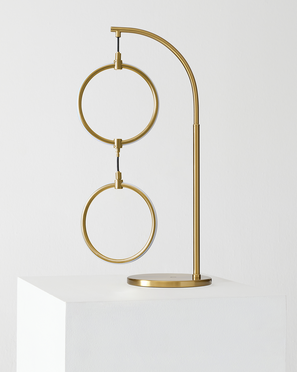 Navi Table Lamp | Integrated LED, Touch Dimmer