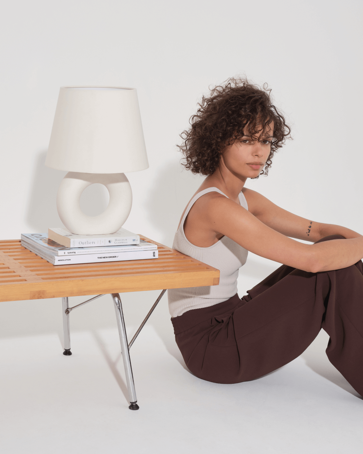 Cleo Table Lamp | Donut Shaped Ceramic Base, Soft Glow