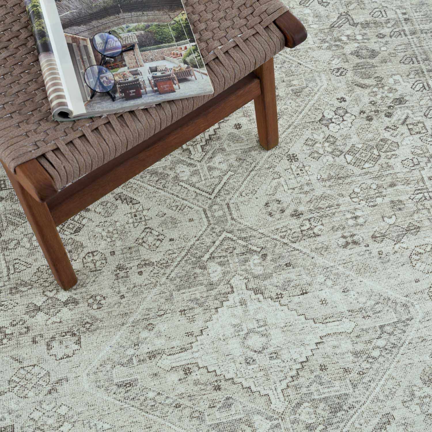 Bela Washable Rug  Machine Woven  Cream and Sage Design