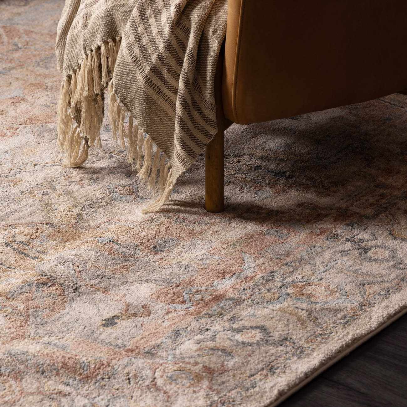 Bela Luxe Rug  High Pile, Machine Woven, Beige & Blue