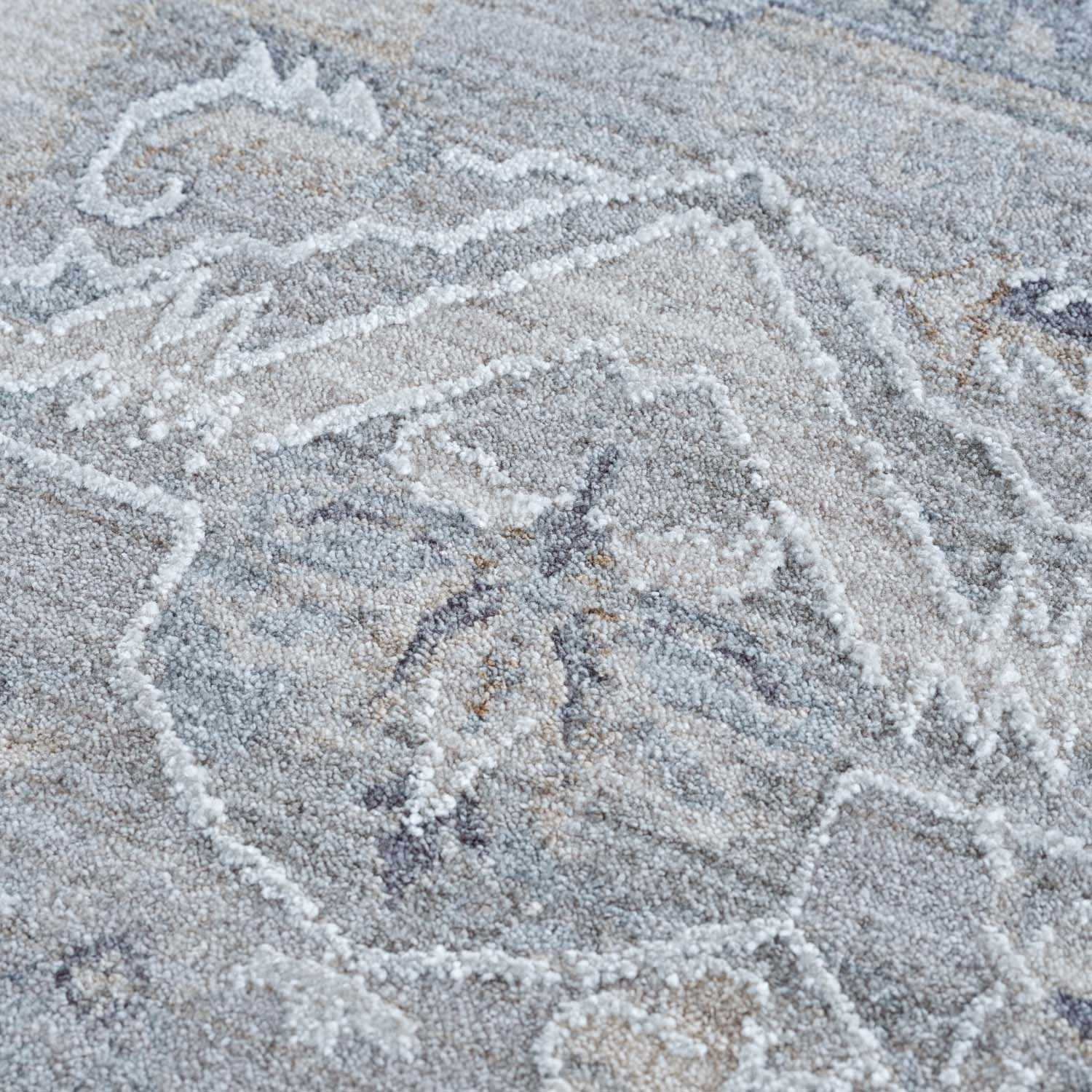 Bello Luxe Statement Rug  Medium Pile  Machine Woven