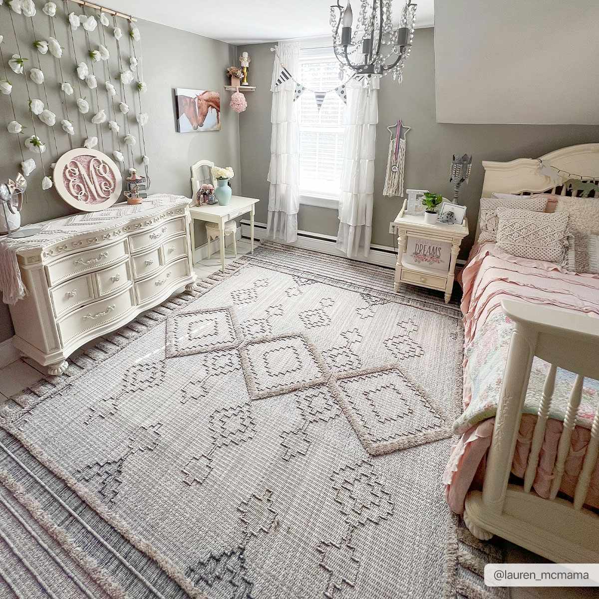 Amara High-Low Rug  Machine Woven  100% Polyester  Transitional