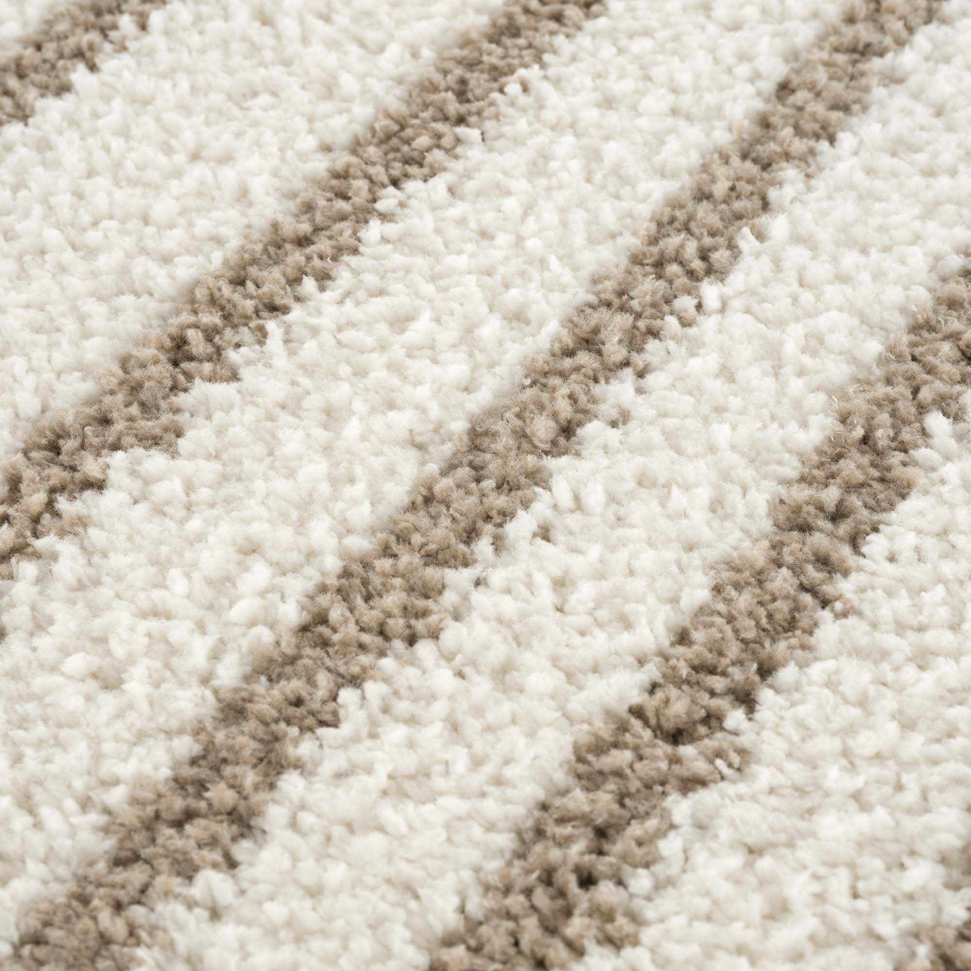 Bela Area Rug Plush Pile 100% Polyester Transitional Bohemian